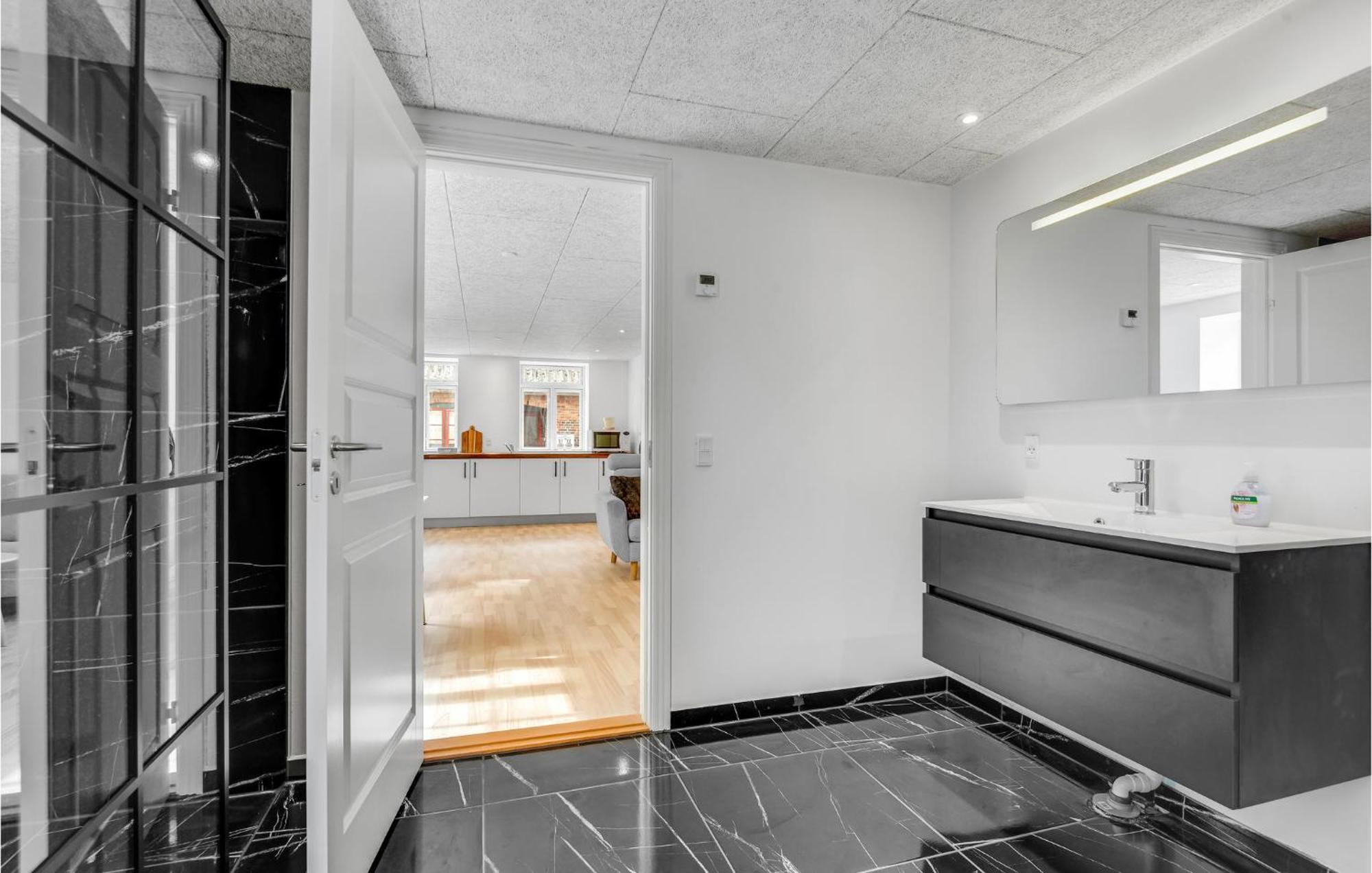 Pet Friendly Home In Hojer With Kitchen المظهر الخارجي الصورة